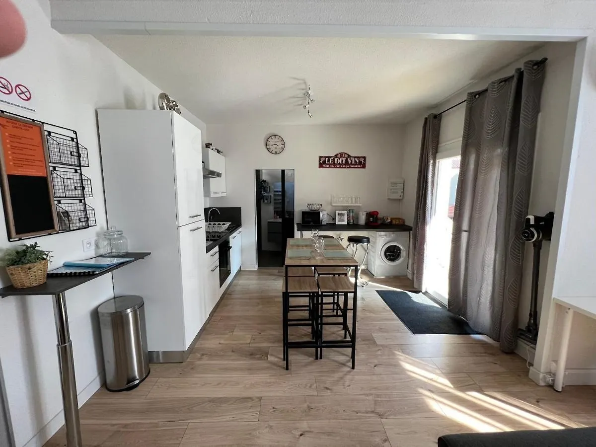 Spacieux Marx Dormoy Avec Parking Gratuit C Clermont-Ferrand Frankrijk